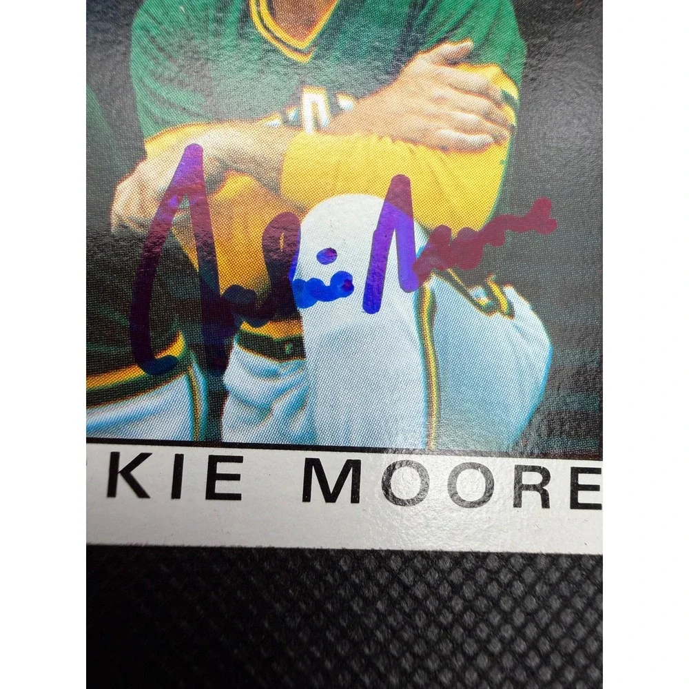 Jackie Moore Signed 1986 Topps Oakland As Team Checklist Card 591 Hand Signed - Picture 2 of 5